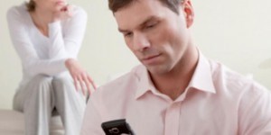 homme-rencontre-telephone