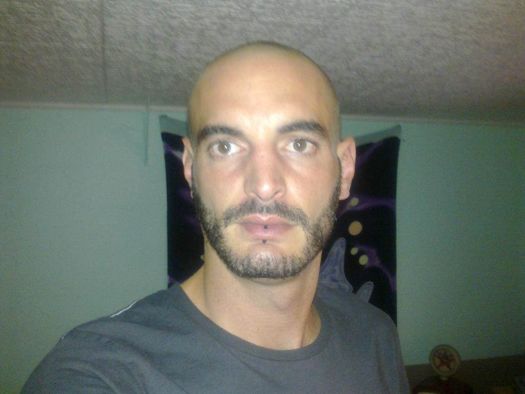 Axwel