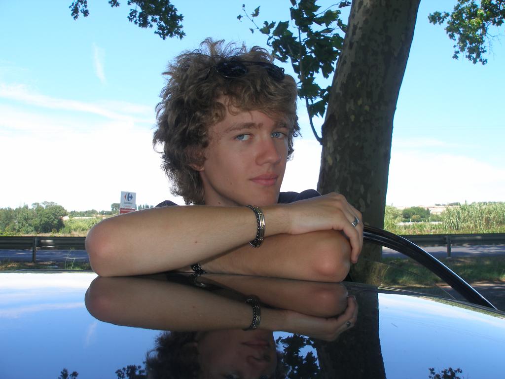 Blondin75