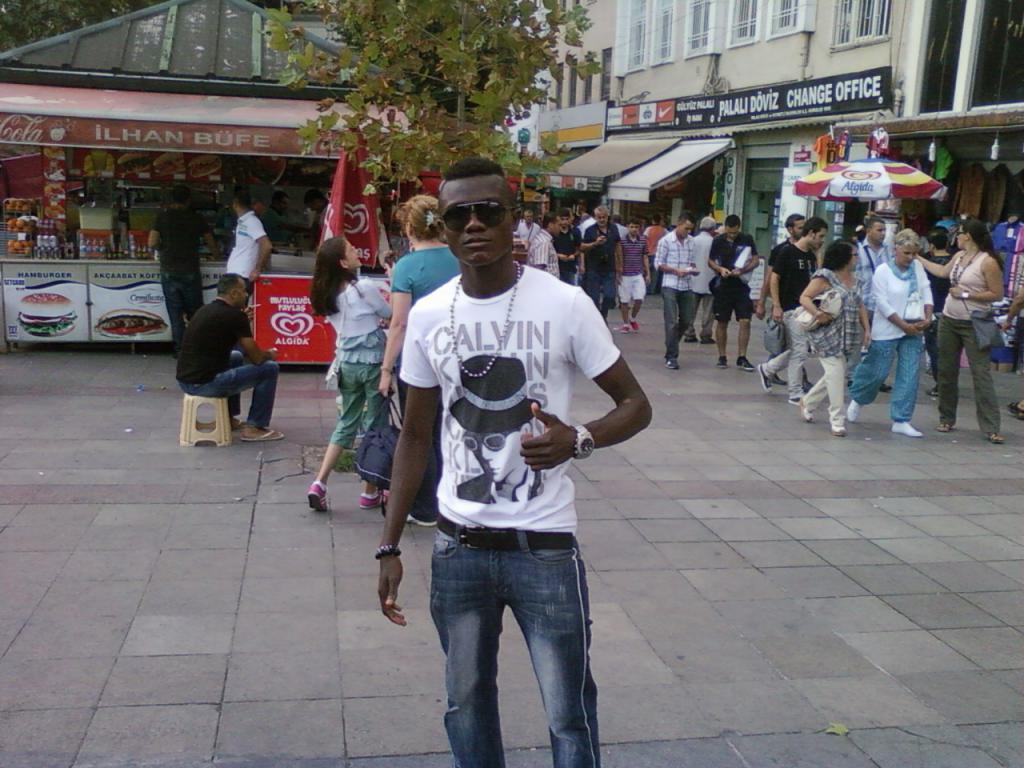 guyhervelovany