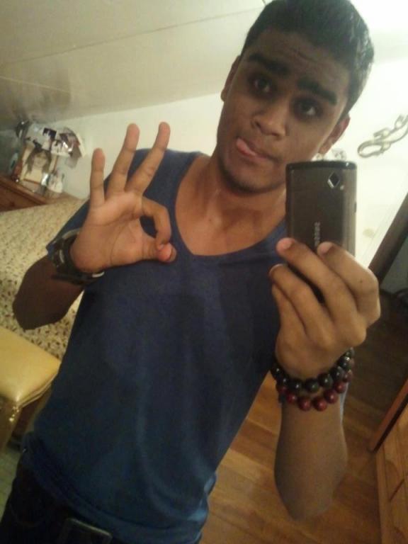 TiiBOy974