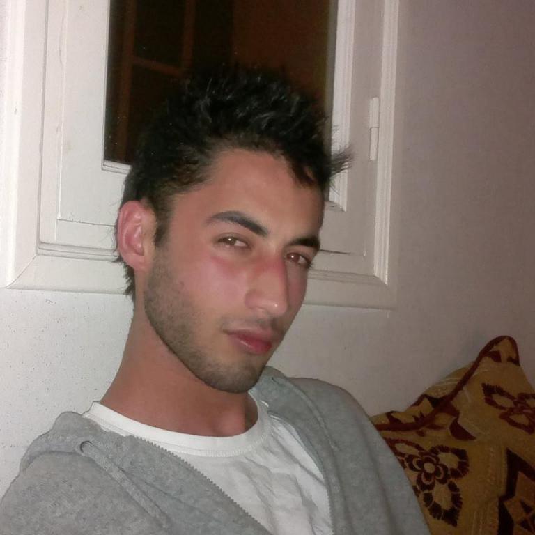 ALi90