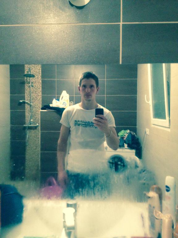 Dyl008