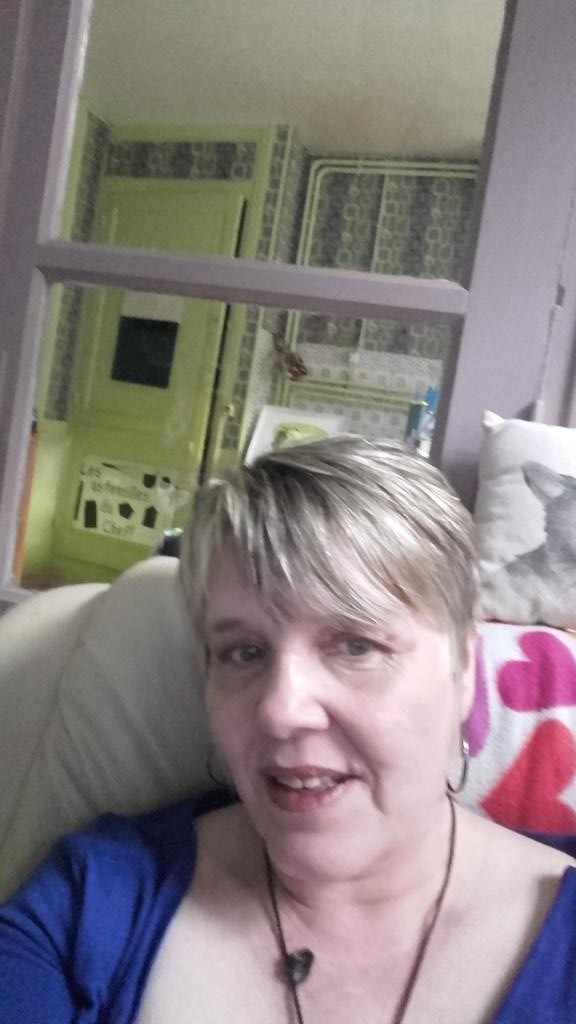 Suzanne 76