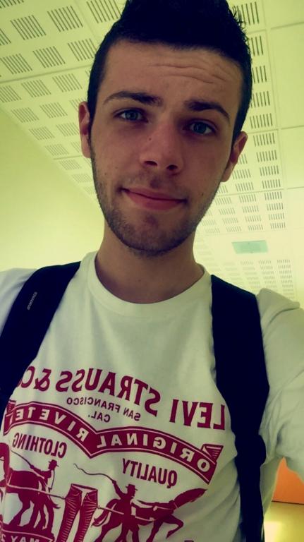 Julien008