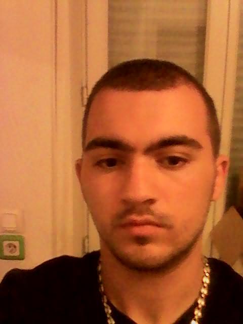 Abdel2359