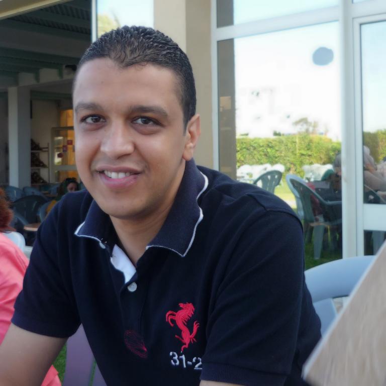 Lotfi8410