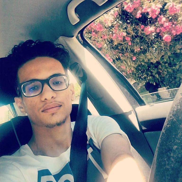 Hamza4825