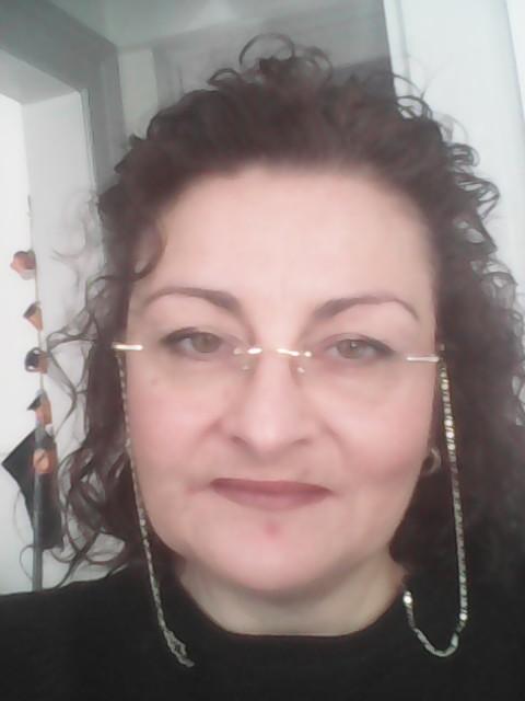 Cauta i femeia Celibamy 40 femei pentru barbati sremska mitrovica