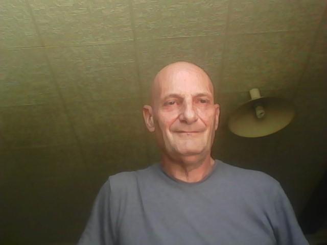 Luis32700
