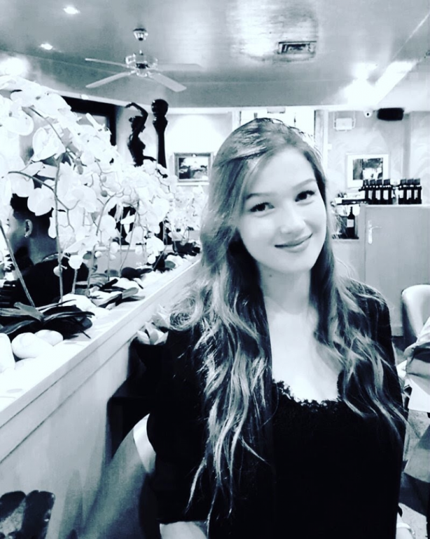 Eelena