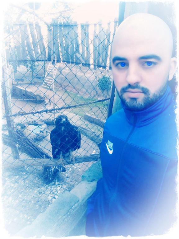 Younes99