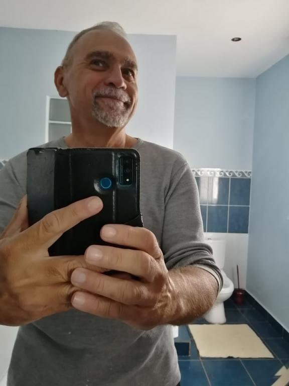 Mikeoscar974