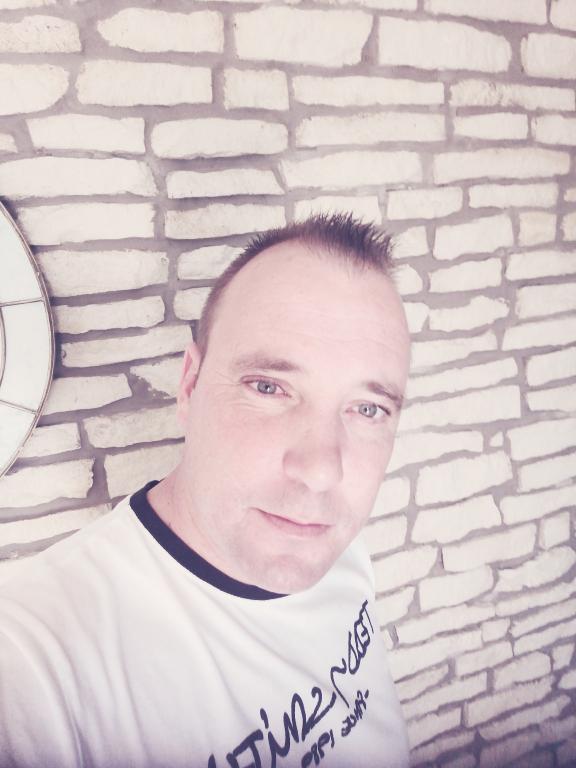 Nicolas38a