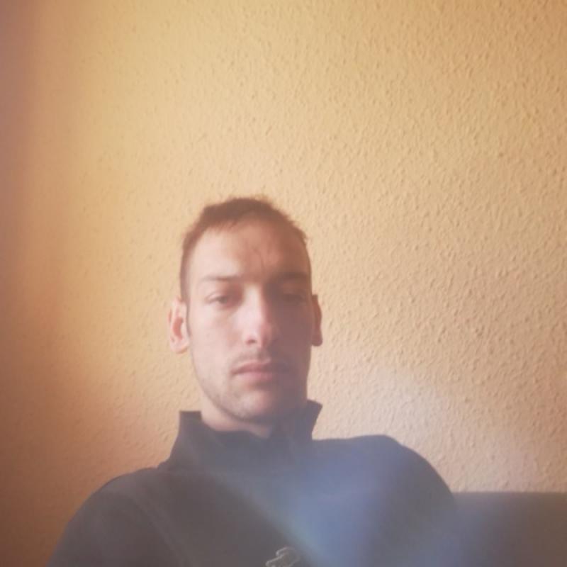 Damiendu44