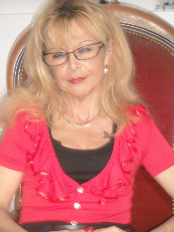 christine76370