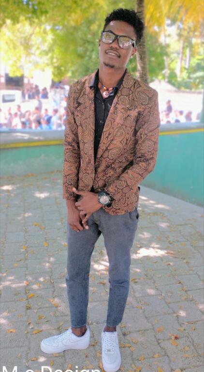 Joeplume12