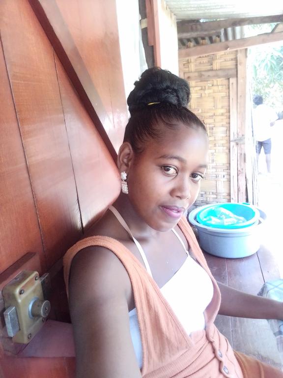 Samina4525