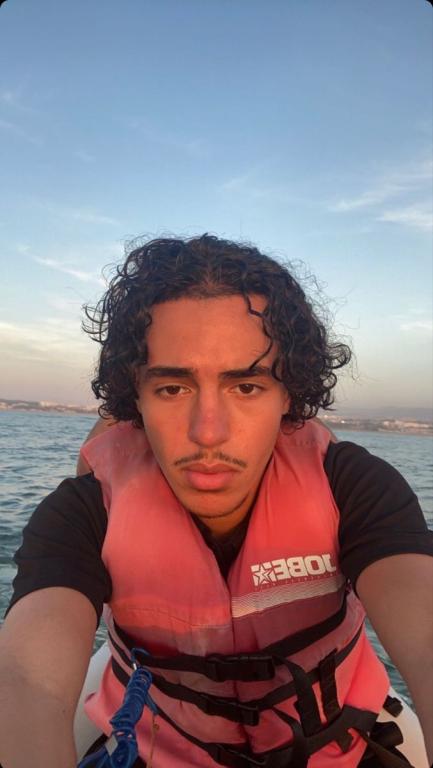 younes12123