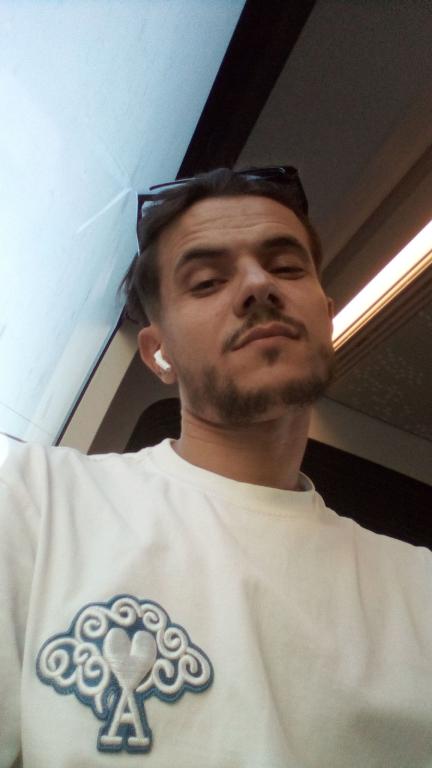 Karim37