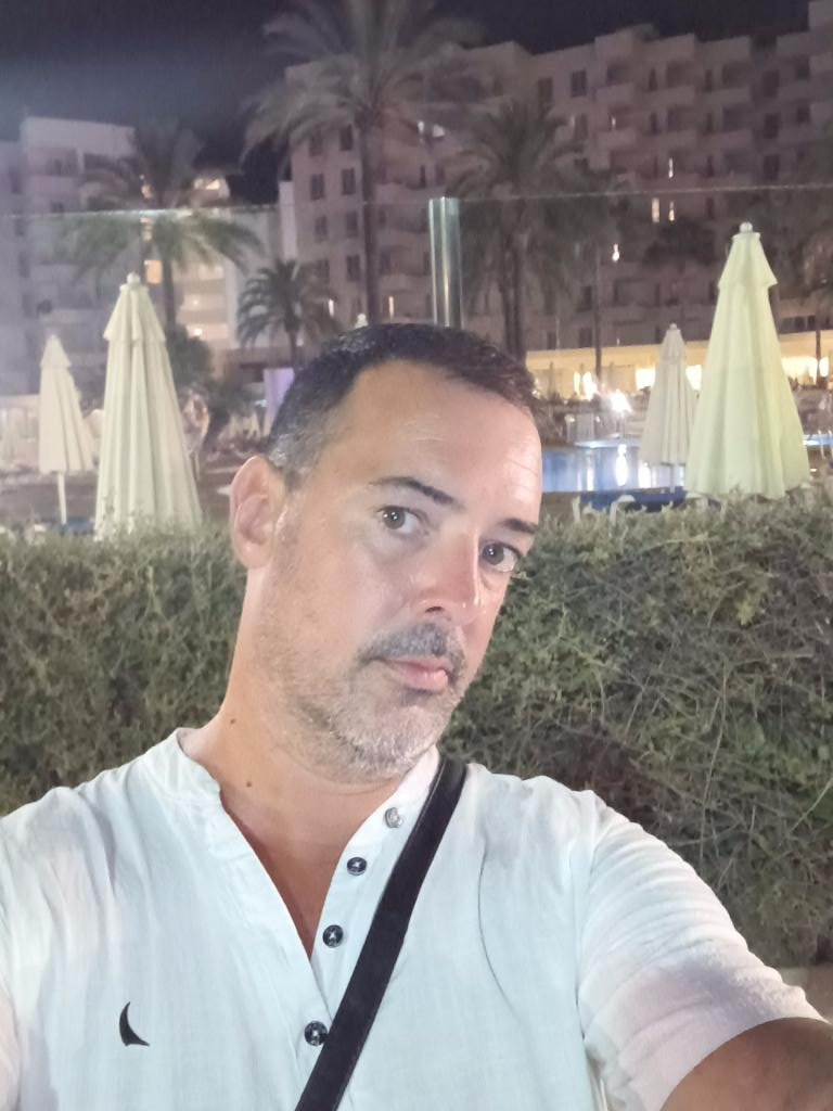 Alex36200