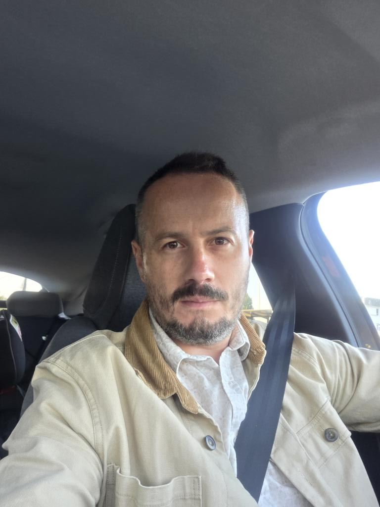 Hugues37