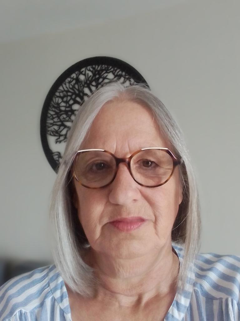 Lydie64