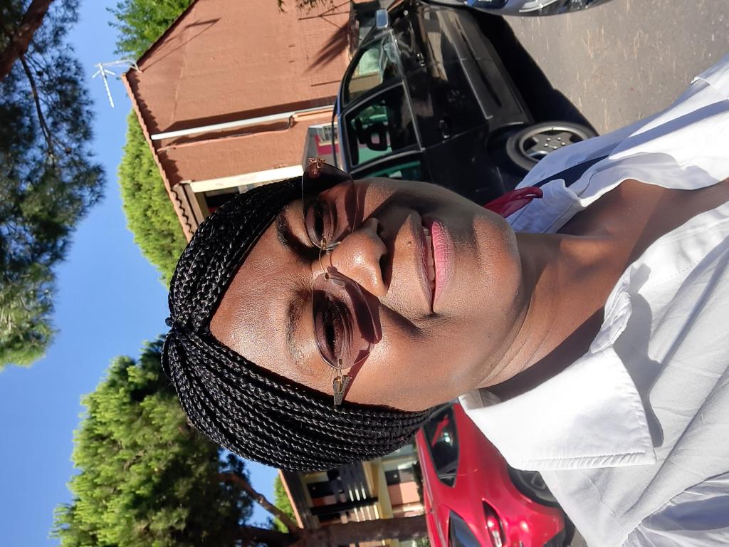 Simone17